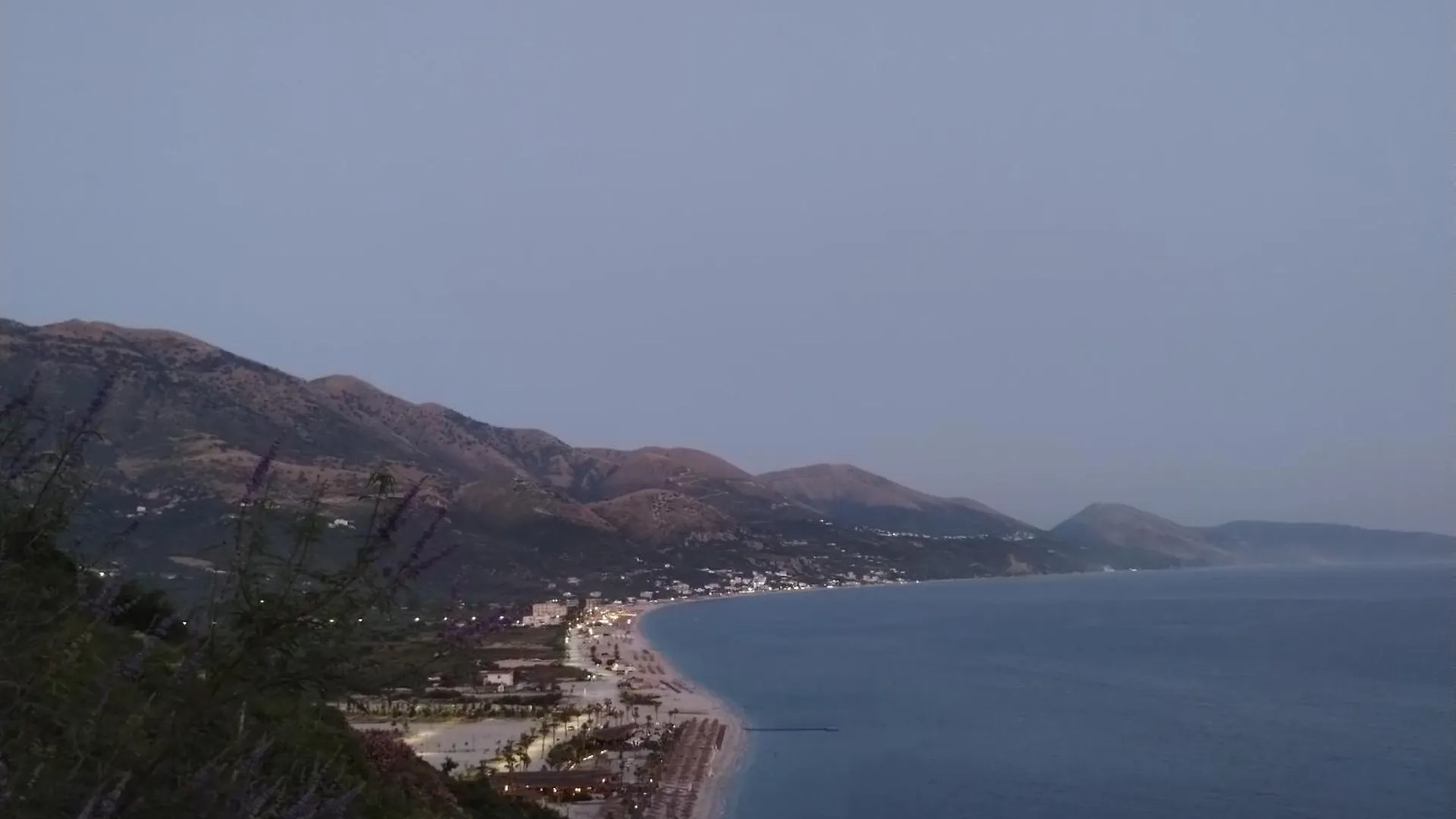 Rafa'S Apartament Himare 0*,