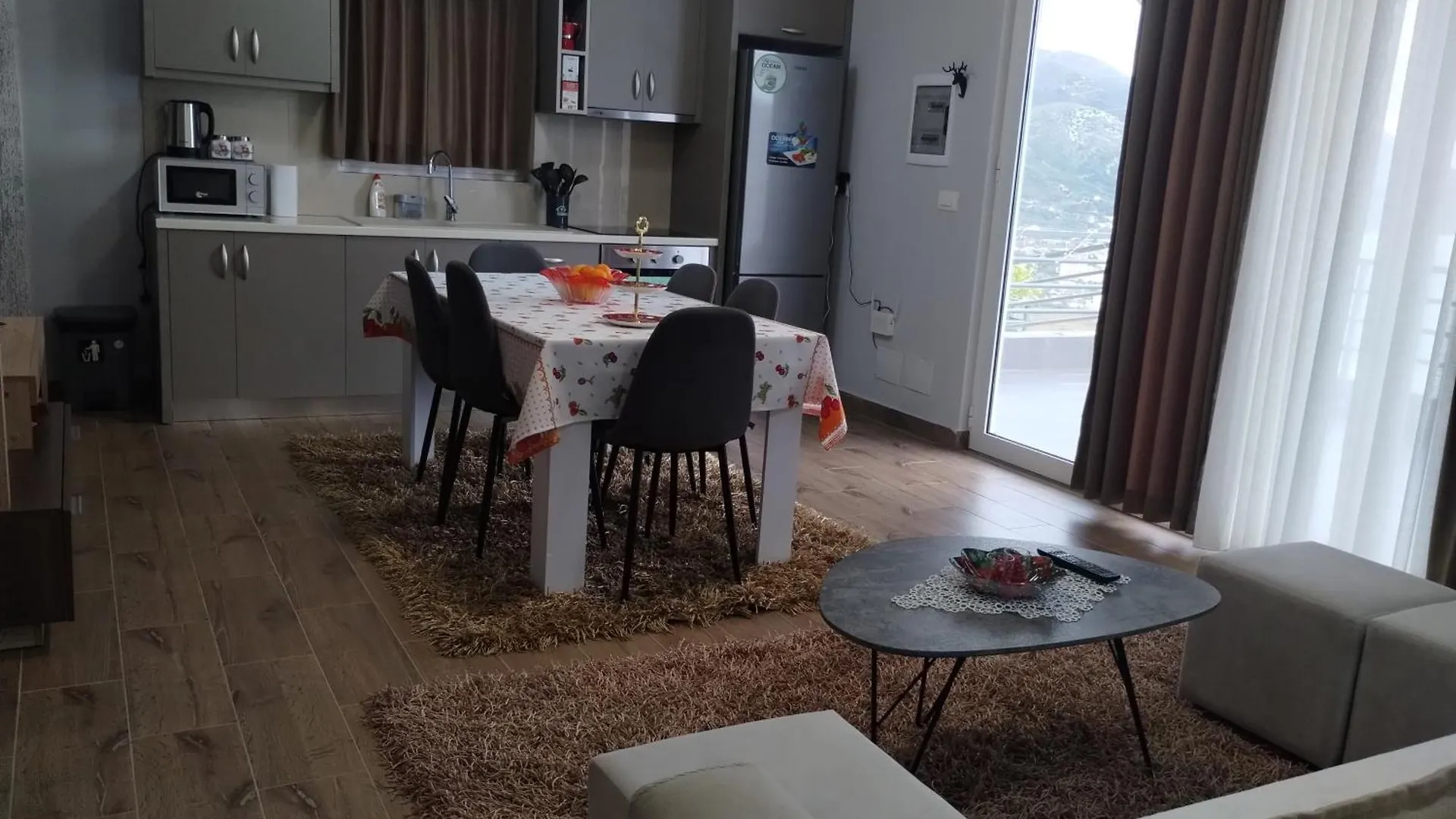 Apartment Rafa'S Apartament Himare